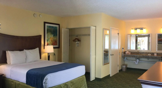 Двухместный номер Standard PaddleTail Waterfront Lodge, Trademark Collection by Wyndham