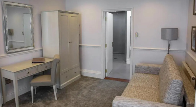 Suite The Queens Court Hotel