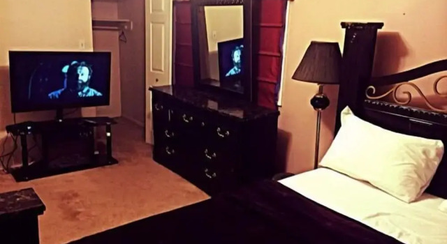 Comfort Rooms 24 - 120 Beacon Hill, Забронировать Отель Отели Northern Alberta 3 звезды, 3*