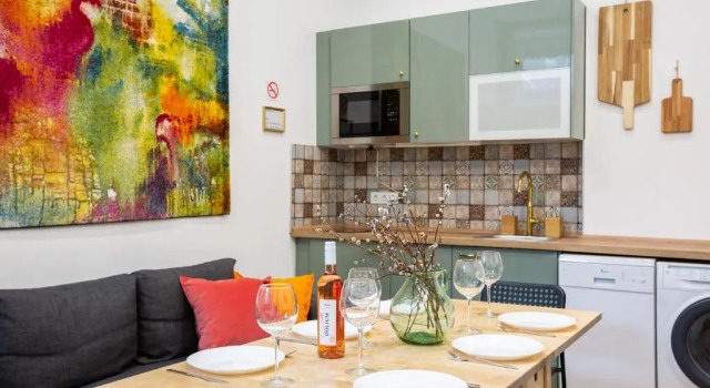 Industrial Style Appartment with AC steps to Gozsdu, Varaa Hotelli Budapest Budapest