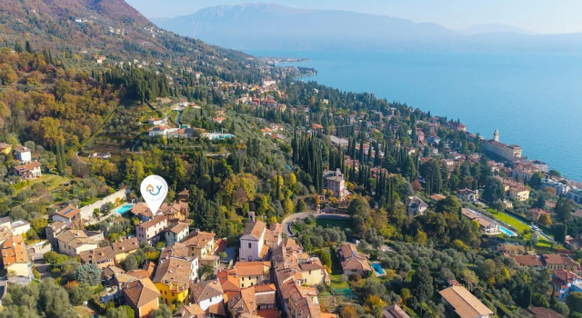 Le Fontane With View Lake