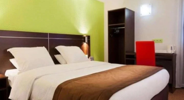Номер Standard Enzo Hotel Brétigny