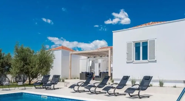 Вилла Villa in Debeljak with Pool near the Sea