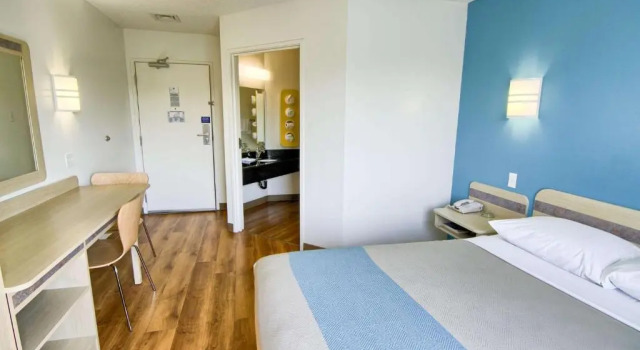 Двухместный номер Deluxe Motel 6-Portsmouth, NH