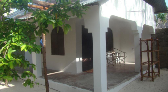 Tabasam Beach Bungalow & Restaurant
