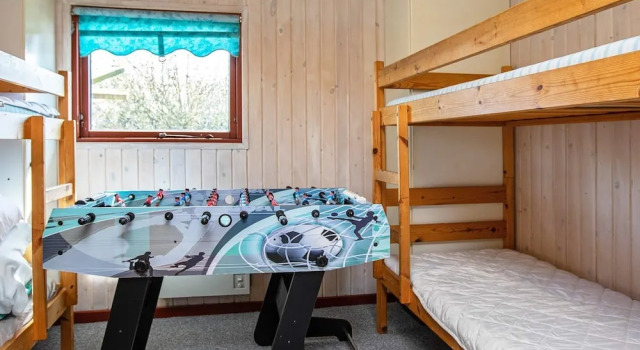 8 Person Holiday Home in Harboore, Забронировать Дом для отпуска Отели Limfjord с парковкой, Парковка