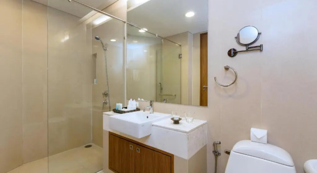 Двухместный номер Deluxe с балконом Splash Beach Resort Phuket, Family-Friendly Beachfront Resort