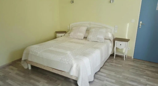 Номер Standard Hotel de la Gare