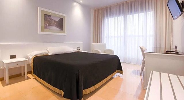 Двухместный номер Standard с красивым видом из окна Hotel Auditorio Santiago & Spa