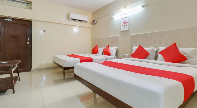 OYO 71849 Hotel Achi, Забронировать Отель Отели Тируппур с завтраком, Завтраки