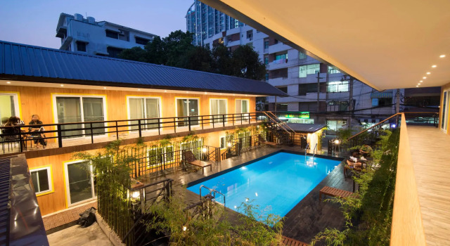 Кровать в общем номере Resort M - MRT Huai Khwang
