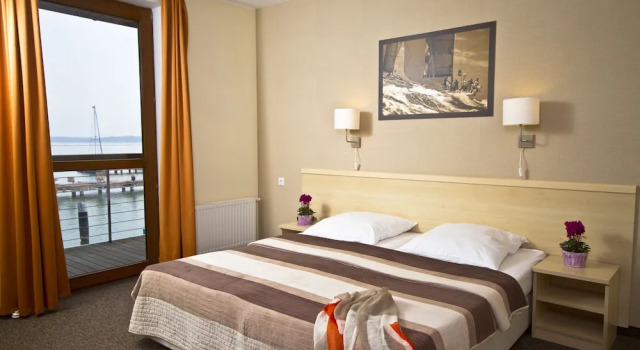 Standard Doppel Zimmer mit Balkon und mit Hafenblick Hotel Galion