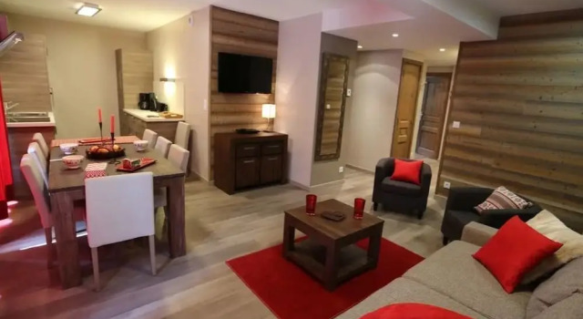 Les Chalets d'Adrien 6, Забронировать Шале Виллы Овернь-Рона-Альпы, Вилла