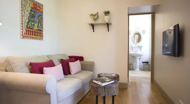 Les Hauts de Condom Appartements Climatisés Venez respirez l'air Gersois Vive le Slowtourisme, Брондау Пәтер Condom Gers