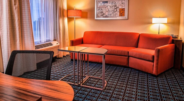 Двухместный люкс Fairfield Inn & Suites by Marriott Montgomery Airport