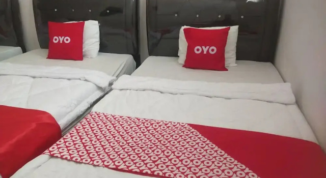 Suite OYO 93990 Guest House Maria