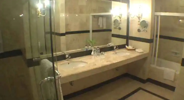 Suite Executive Royal Senyiur Hotel