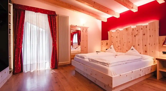 Hotel Ai Zirmes