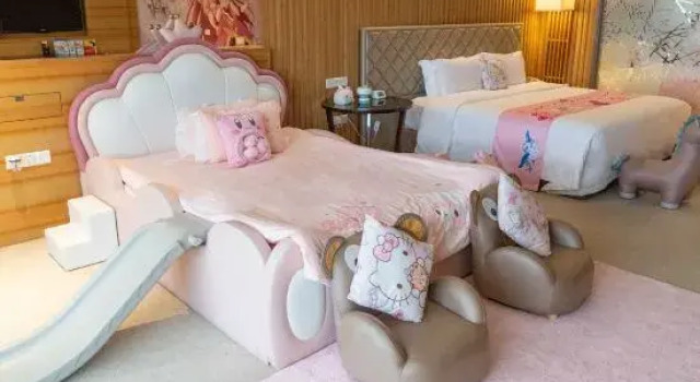 Семейный номер Deluxe HJ International Hotel