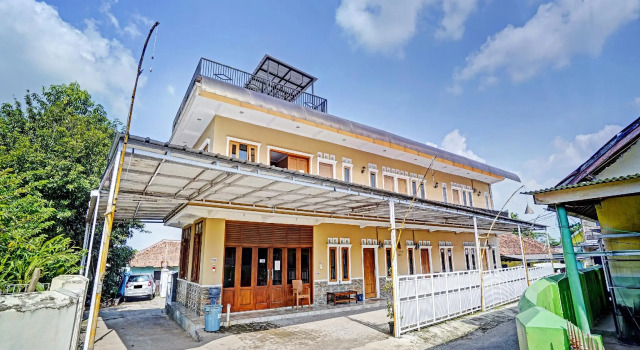 OYO 90416 Wisma Wayang Ajen