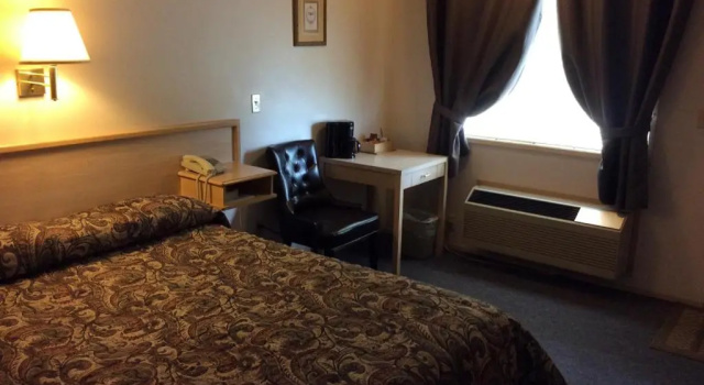 Номер Standard Super 8 by Wyndham Clearwater BC