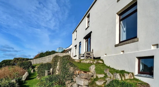Cottage in Sennen Cove With Stunning Beach Views