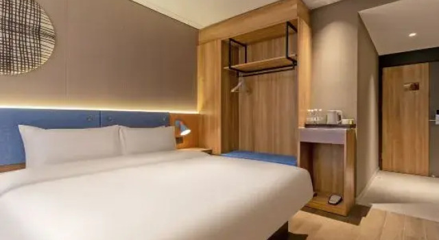 Люкс Homeinn · neo (Linyi Taisheng Square Vientiane City)