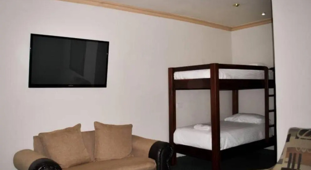 Superior room Diggers Inn