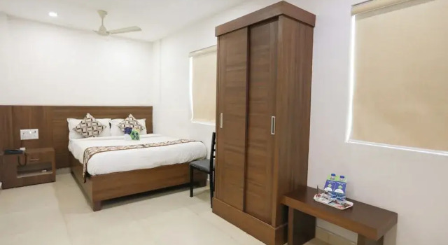 Hotel Delma, Забронировать Отель Отели штата Тамилнада 3 звезды, 3*