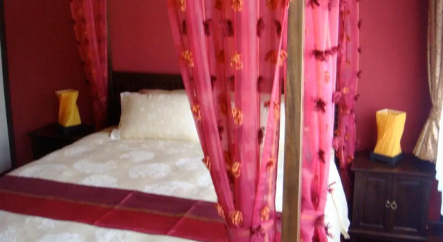 Апартаменты Superior с 2 комнатами с балконом и с красивым видом из окна Sunset Apartment Phuket