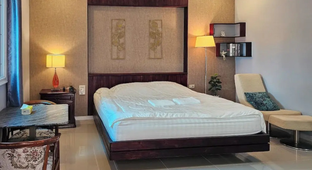 Номер Deluxe The Son Resort