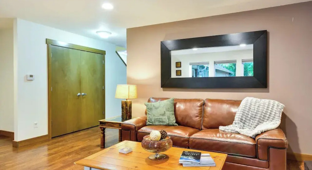 Dog-friendly Milwaukie Home: 9 Mi to Dtwn Portland, Rezervați Casă de vacanță Milwaukie Willamette Valley