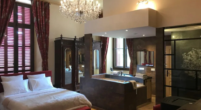 Château Camping de la Grange Fort, Rezervați Teren de campat Les Pradeaux Puy-de-Dôme