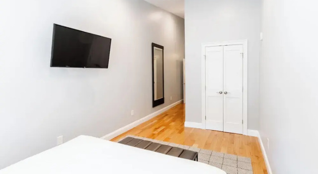 Номер Standard с балконом The Newport Lofts - Brick Market Place