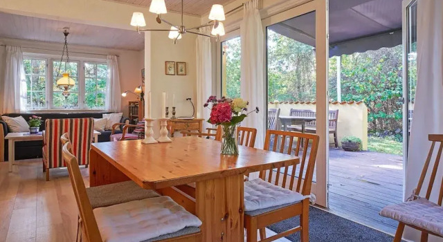 5 Person Holiday Home in Nexo-by Traum, Prenota Casa vacanze Hotel a Neksø con parcheggio, Parcheggio