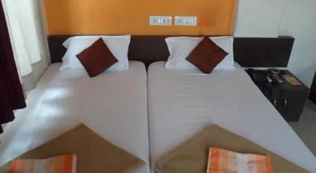 Pacific Suites Hotel, Забронировать Отель Отели штата Махараштры 3 звезды, 3*