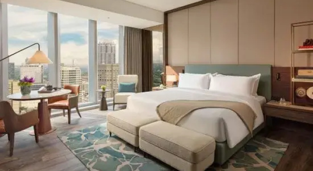 Номер Deluxe Mandarin Oriental Makati, Manila