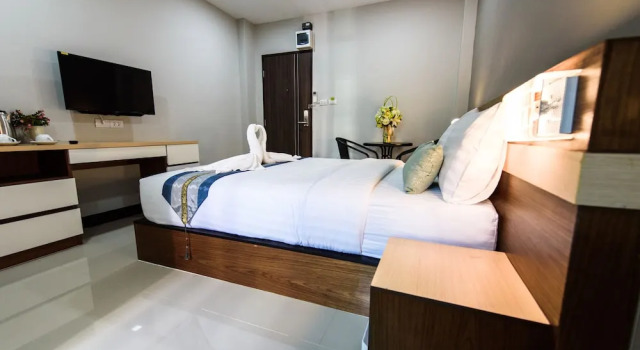 Студия Deluxe с балконом Thana Residence Lam Luk Ka