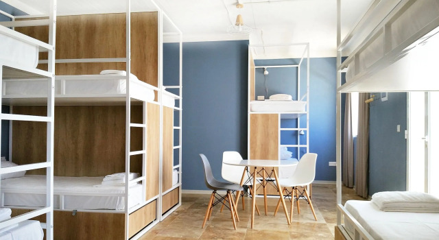 Follow the Sun Boutique Hostel - Pool, Breakfast & Sea Views, Забронировать Хостел Хостелы Мальты, Хостел