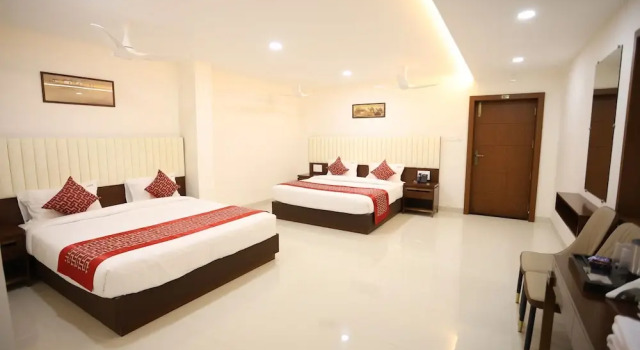 Четырёхместный номер Luxury Aswin Residency