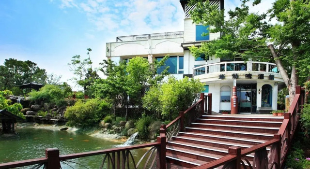 Кровать в общем номере Schokolake Country House