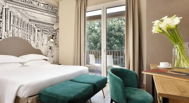 Номер Superior с балконом FH55 Med Executive Hotel