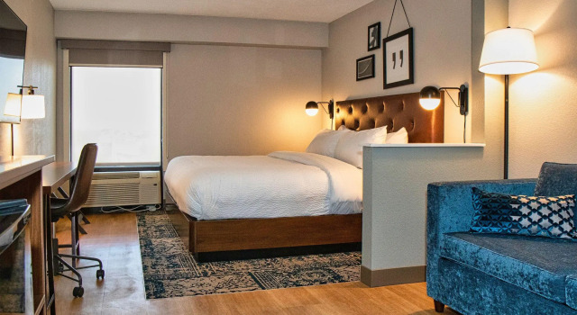 Двухместный номер Standard Four Points by Sheraton Allentown Lehigh Valley