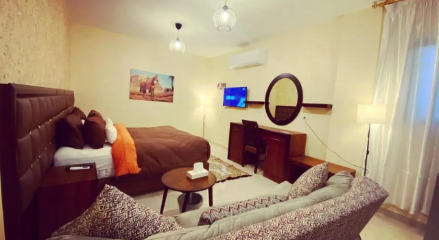 Полулюкс Deluxe Al Anbat Midtown 3