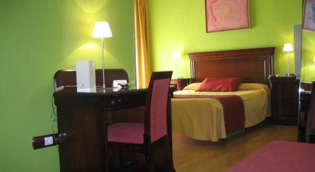 Двухместный номер Standard Hotel Carlos V