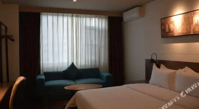 Двухместный номер Business Microtel by Wyndham Kunming Panlong