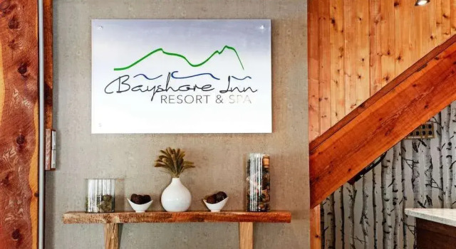 Bayshore Inn & Spa, Prenota Resort Waterton Park Alberta