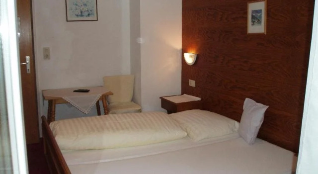 Pension Steinadler, Rezervovat Hotel Hotely v Tyrolsko se snídaní, Snídaně