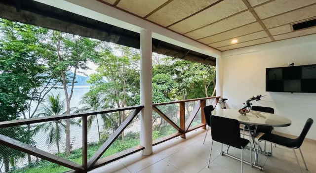 Habitación doble De lujo con balcón y con vista al océano Chindonan Dive and Beach Resort