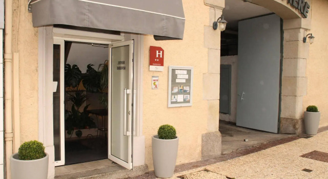 Hôtel Rivière, Book Hotel Hotels in Central Castres, hotels in Central Castres